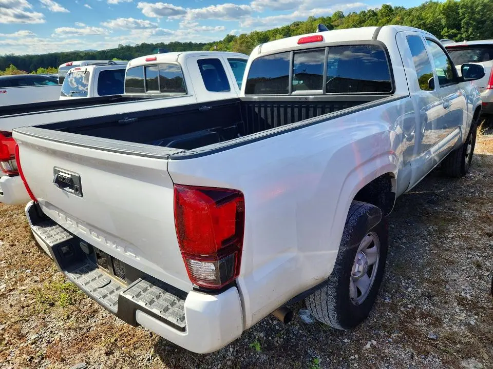 2023 TOYOTA TACOMA SR  