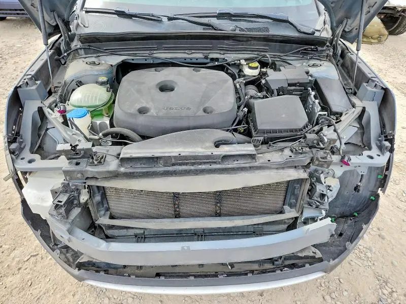 2020 VOLVO XC40 T5 INSCRIPTION  