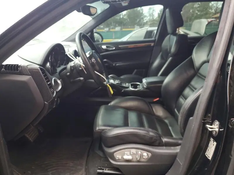 2014 PORSCHE CAYENNE TURBO  
