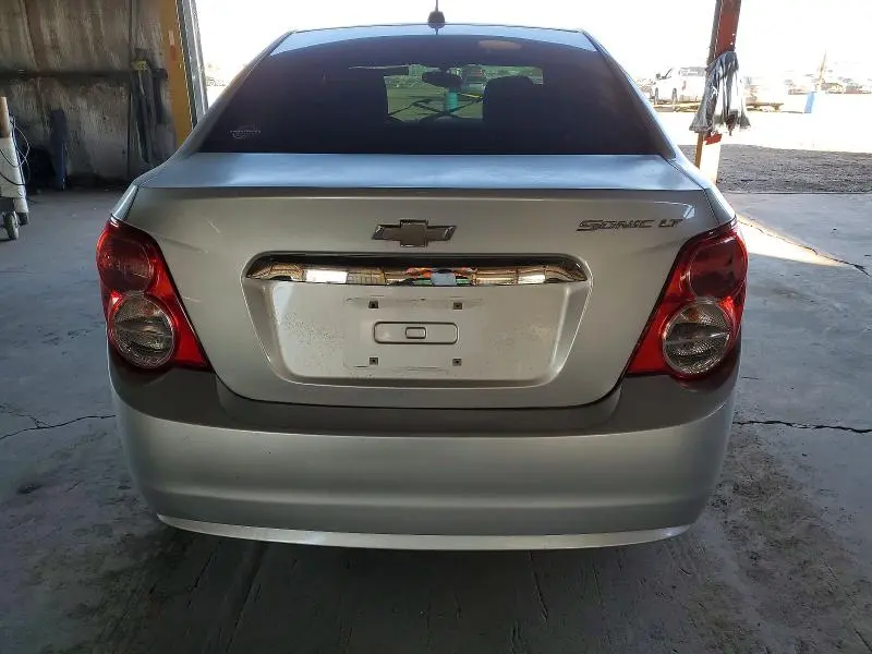 2015 CHEVROLET SONIC LT  