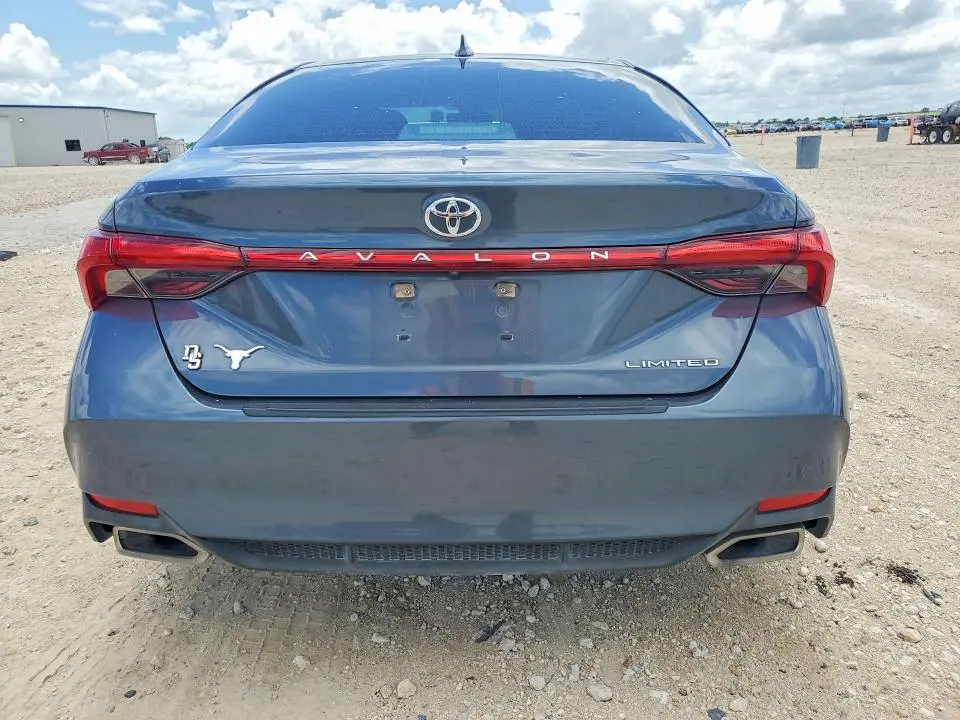 2020 TOYOTA AVALON LIMITED  