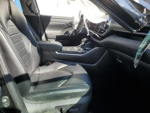 2021 TOYOTA HIGHLANDER HYBRID XLE  