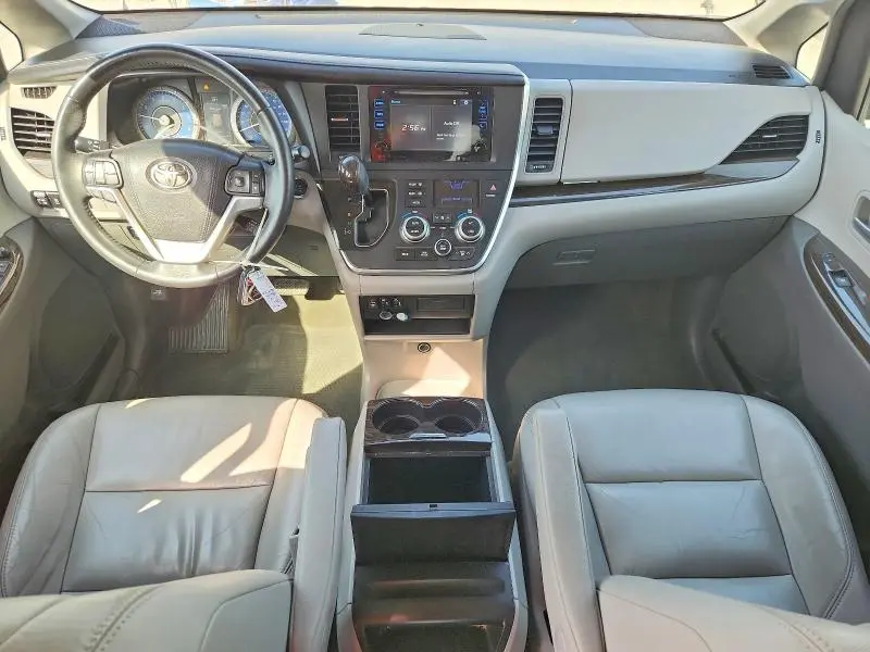 2016 TOYOTA SIENNA XLE 8-PASSENGER  