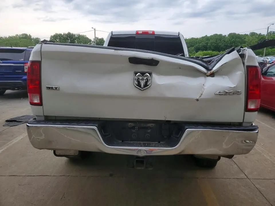 2014 RAM 2500 SLT  