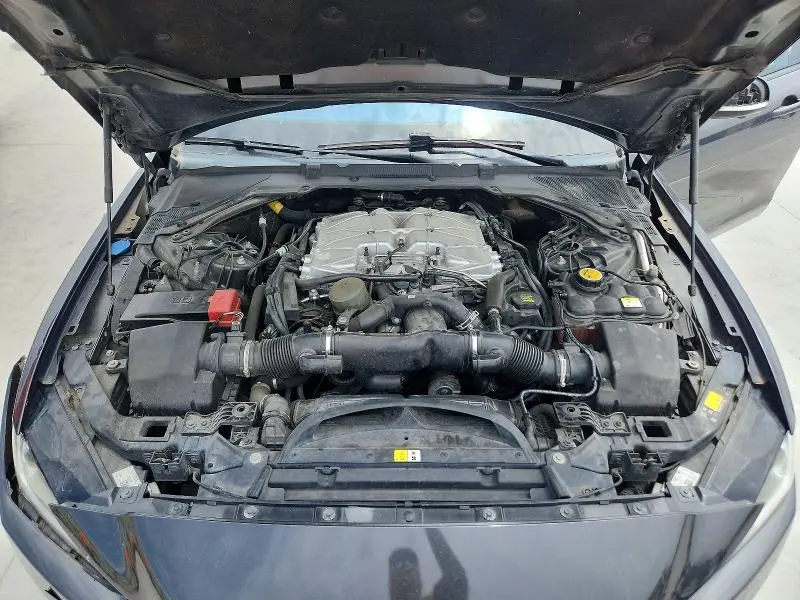 2017 JAGUAR XE R - SPORT  