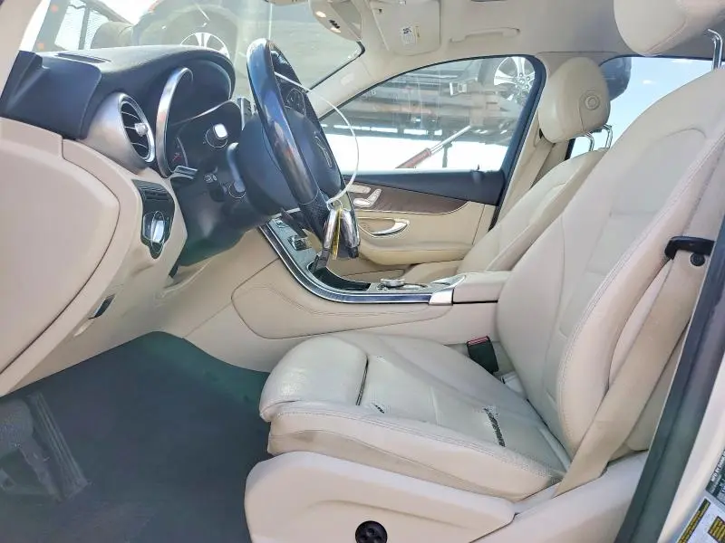 2019 MERCEDES-BENZ GLC 350E  