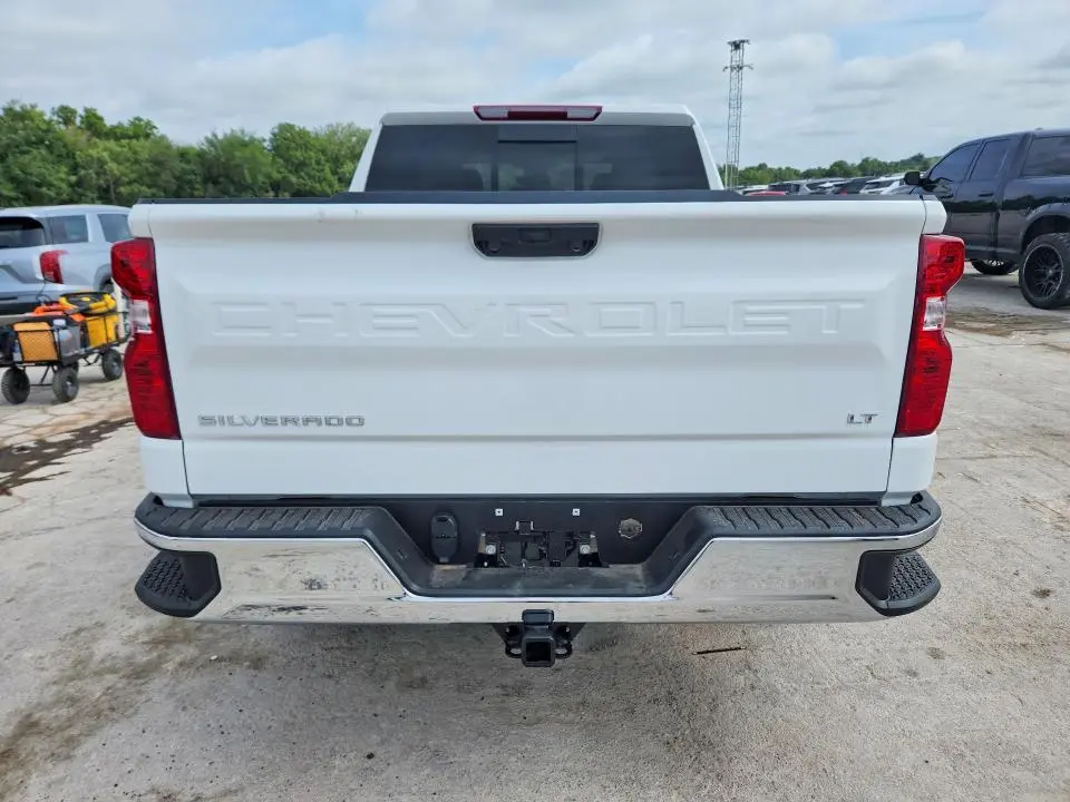 2026 CHEVROLET SILVERADO K1500 LT  