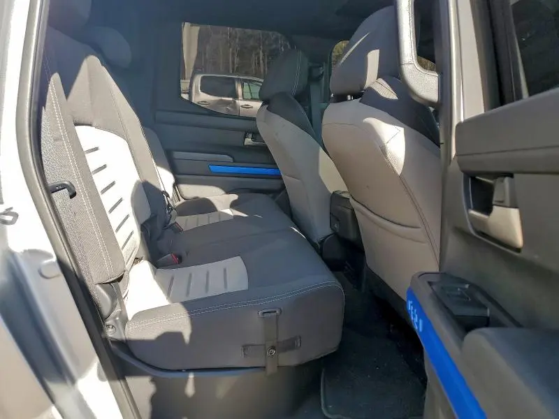 2024 TOYOTA TACOMA DOUBLE CAB  