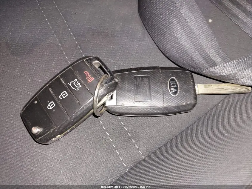 2017 KIA SORENTO 3.3L LX