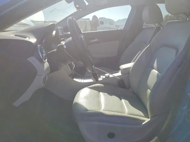 2015 MERCEDES-BENZ GLA 250 4MATIC  