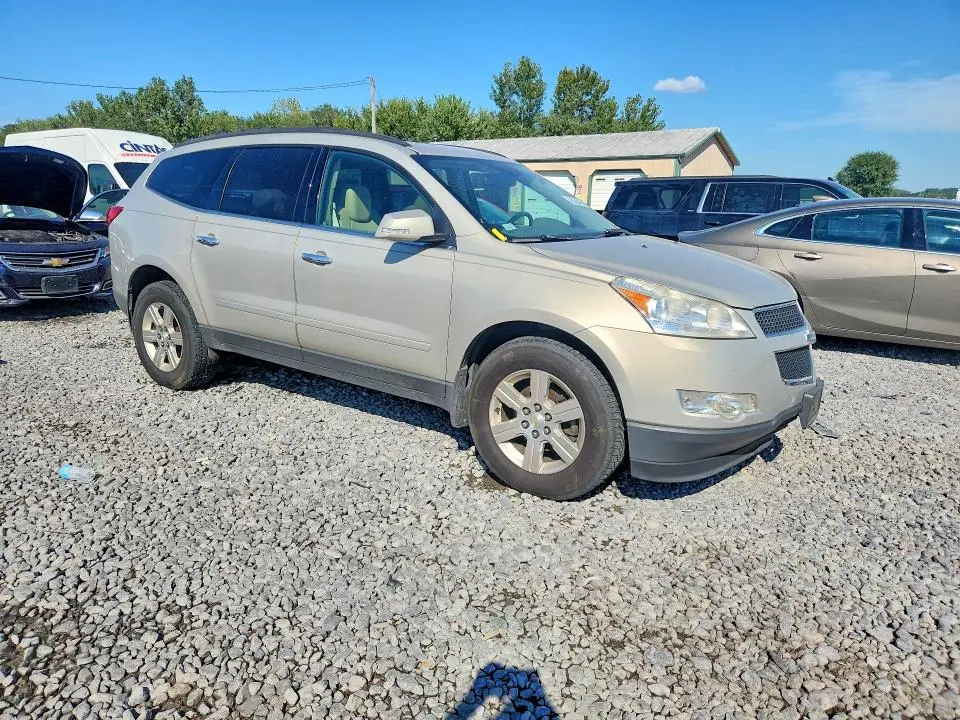 2011 CHEVROLET TRAVERSE LT  