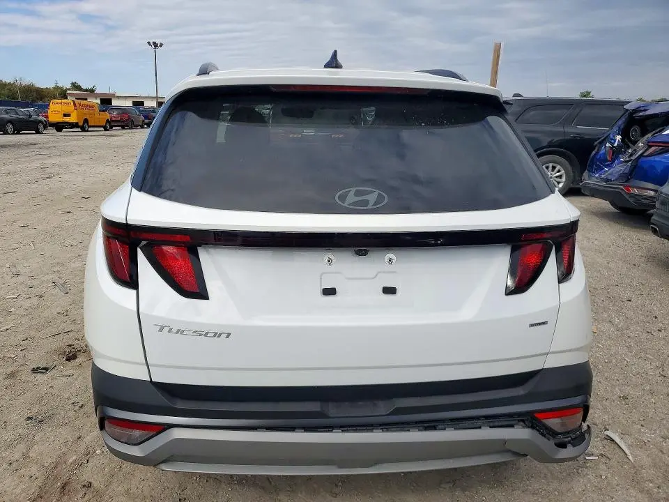 2026 HYUNDAI TUCSON SEL  