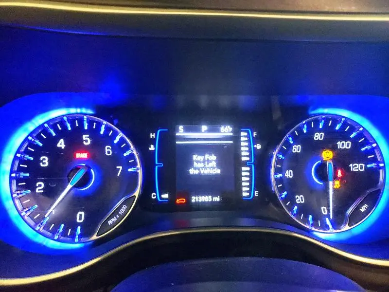 2021 CHRYSLER VOYAGER LXI  