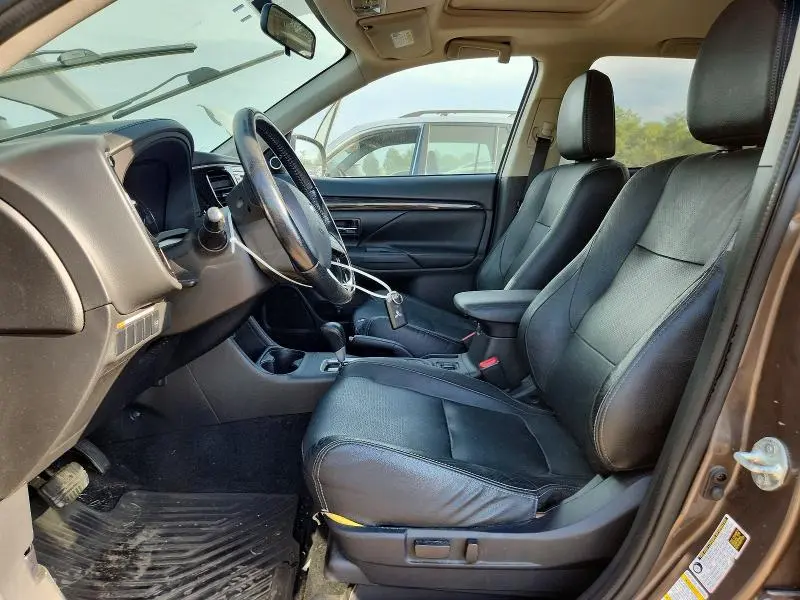 2016 MITSUBISHI OUTLANDER SE  