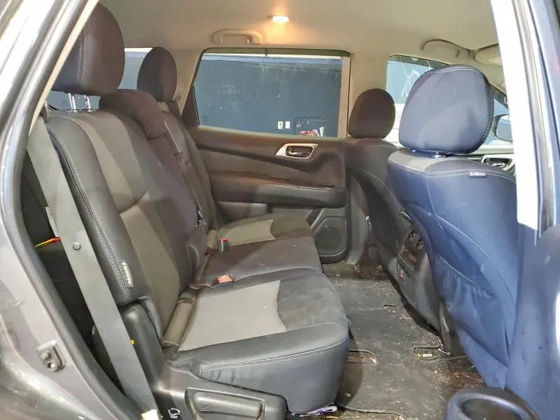 2018 NISSAN PATHFINDER S  