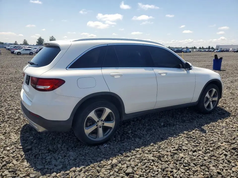 2017 MERCEDES-BENZ GLC 300  