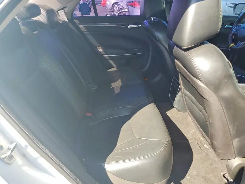2015 CHRYSLER 300 LIMITED  