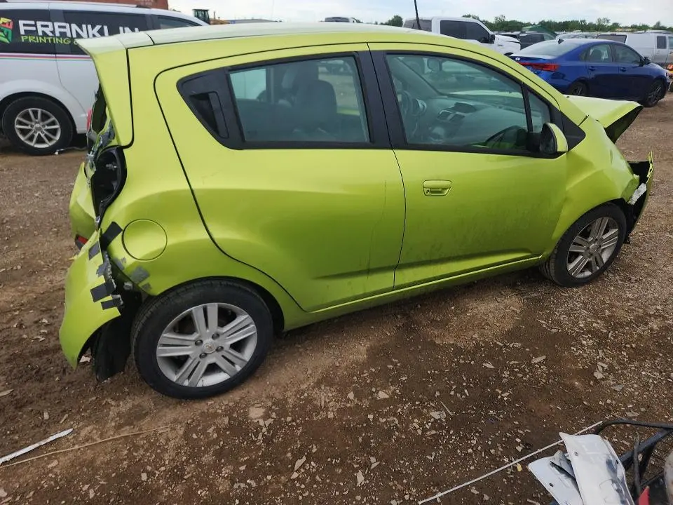 2014 CHEVROLET SPARK 1LT  