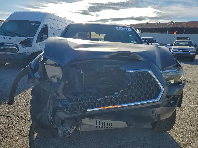 2018 TOYOTA TACOMA DOUBLE CAB  