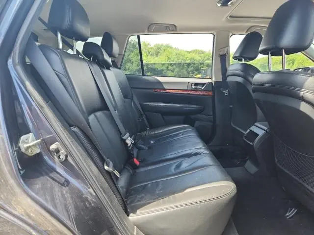 2010 SUBARU OUTBACK 2.5I LIMITED  