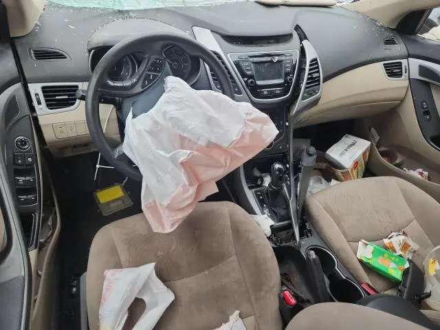 2014 HYUNDAI ELANTRA SE  