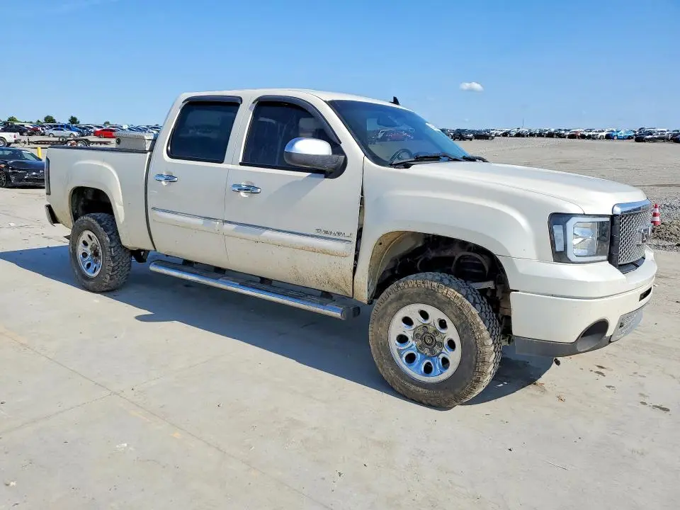 2011 GMC SIERRA K1500 DENALI  