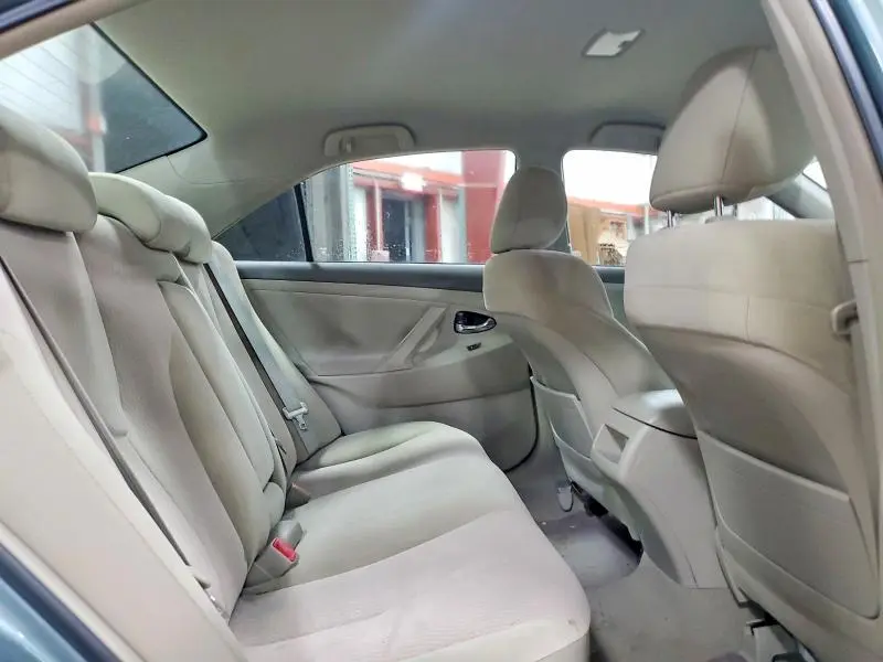 2011 TOYOTA CAMRY LE  