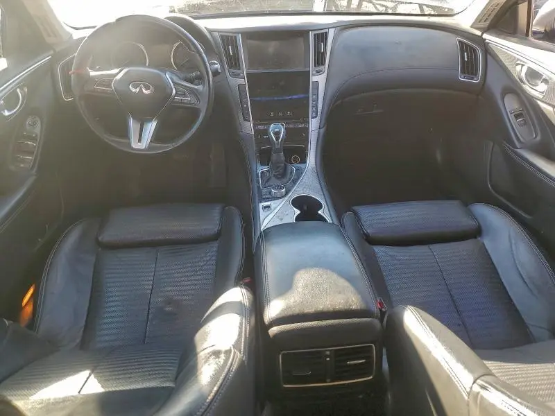 2018 INFINITI Q50 LUXE  