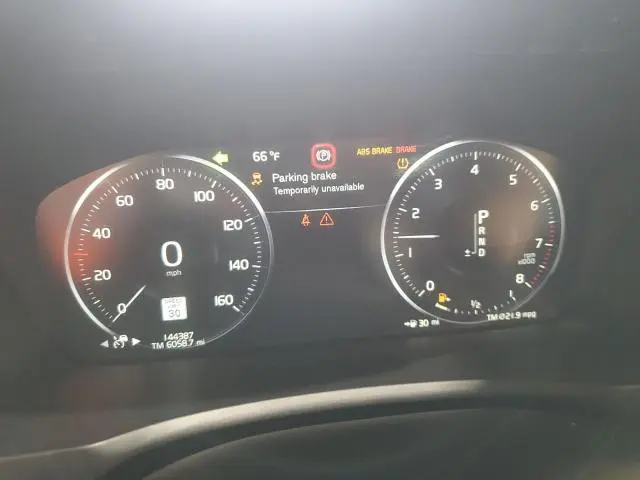 2019 VOLVO XC90 T6 MOMENTUM  