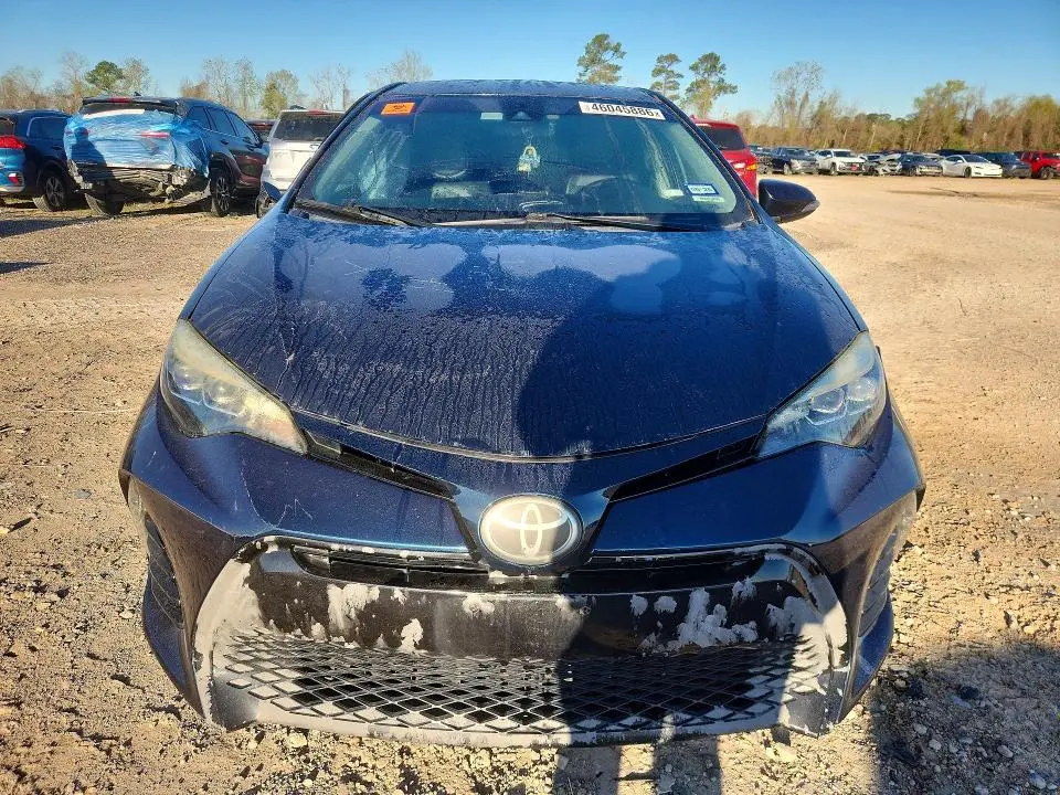 2017 TOYOTA COROLLA SE  
