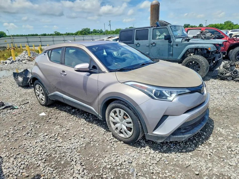 2019 TOYOTA C-HR LE  