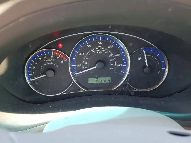2010 SUBARU FORESTER XS  