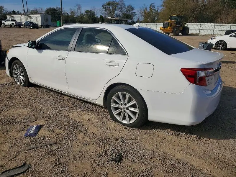 2014 TOYOTA CAMRY SE  