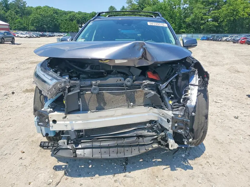 2024 TOYOTA RAV4 XLE PREMIUM  