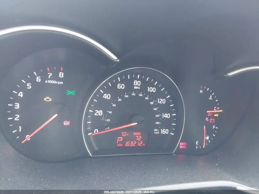 2014 KIA SORENTO LX