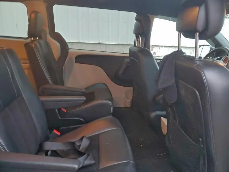 2014 DODGE GRAND CARAVAN SE  