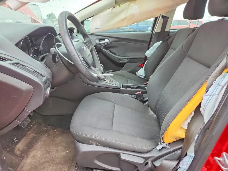 2016 FORD FOCUS SE  