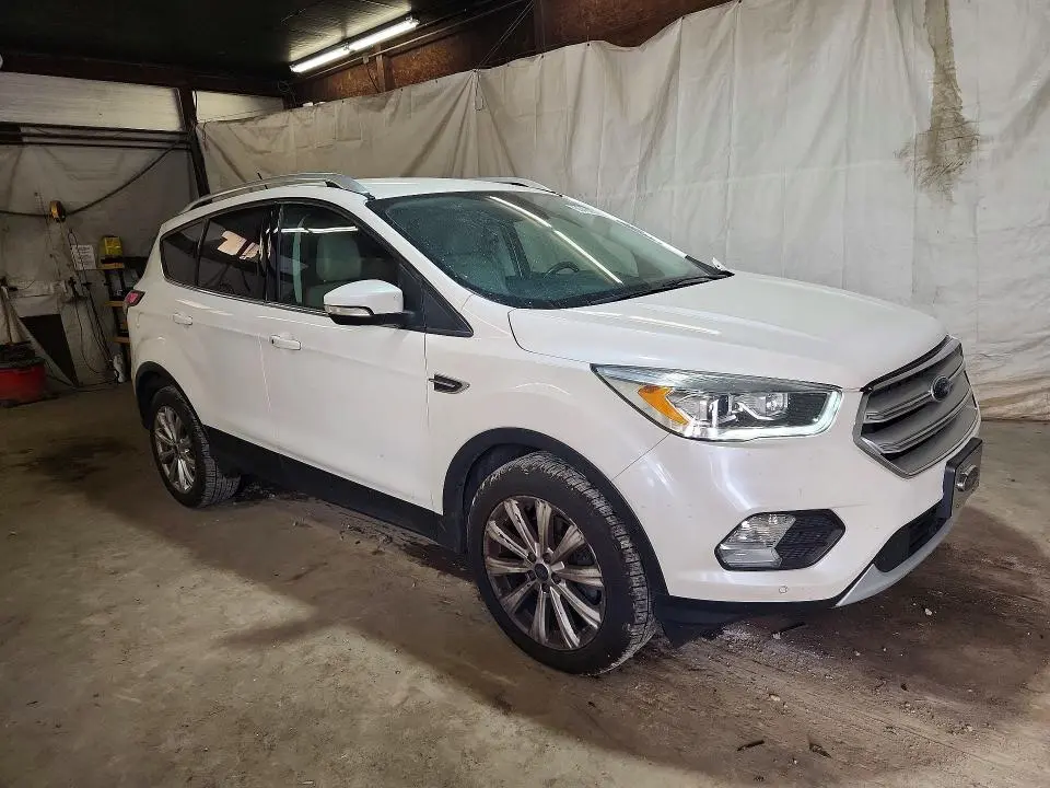 2018 FORD ESCAPE TITANIUM  