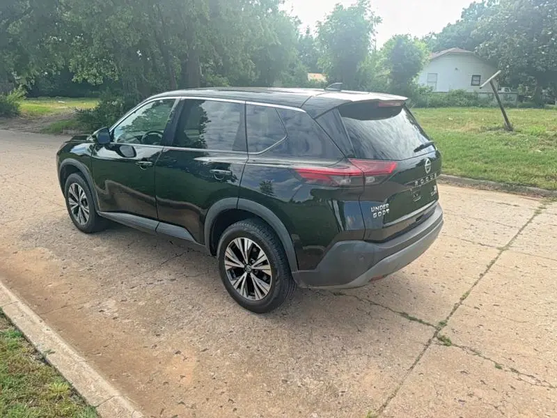 2021 NISSAN ROGUE SV  