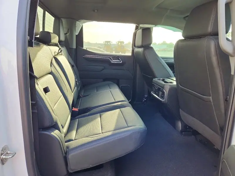 2024 CHEVROLET SILVERADO K1500 LTZ  