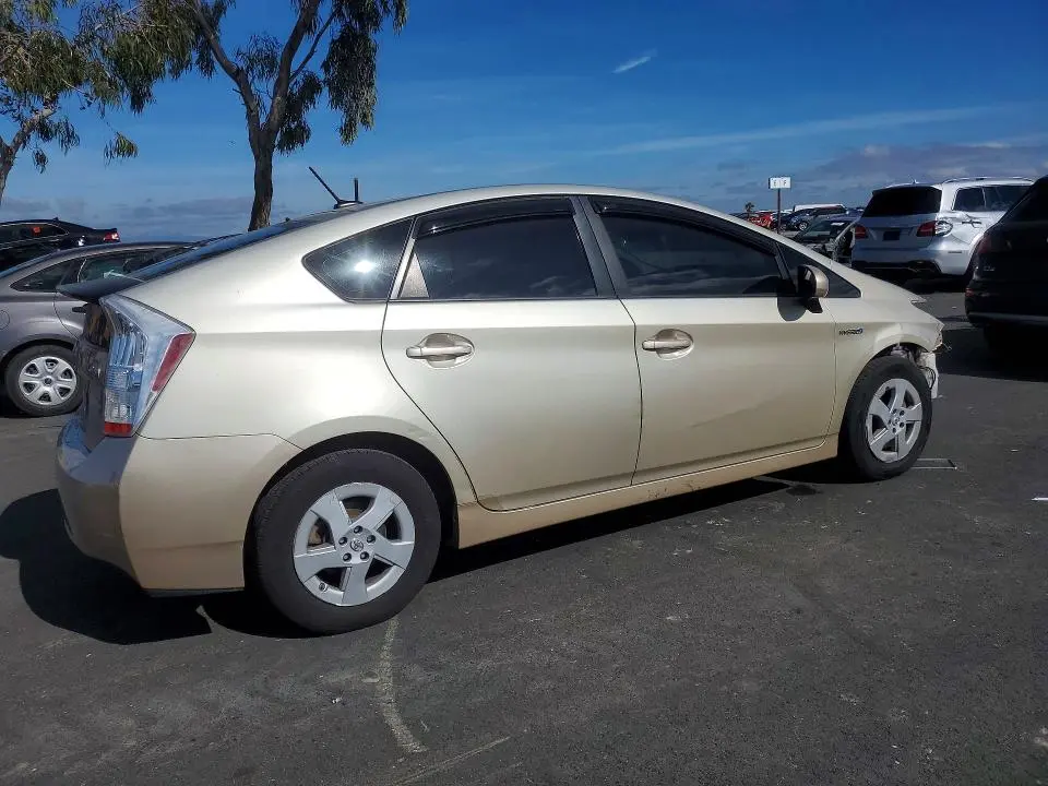 2010 TOYOTA PRIUS II  