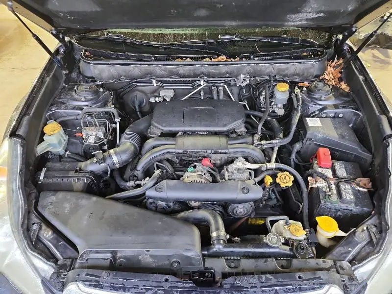 2010 SUBARU OUTBACK 2.5I  