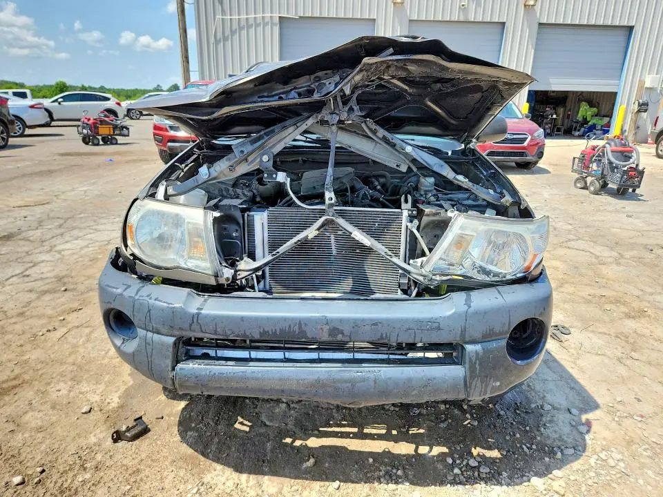 2010 TOYOTA TACOMA BASE  