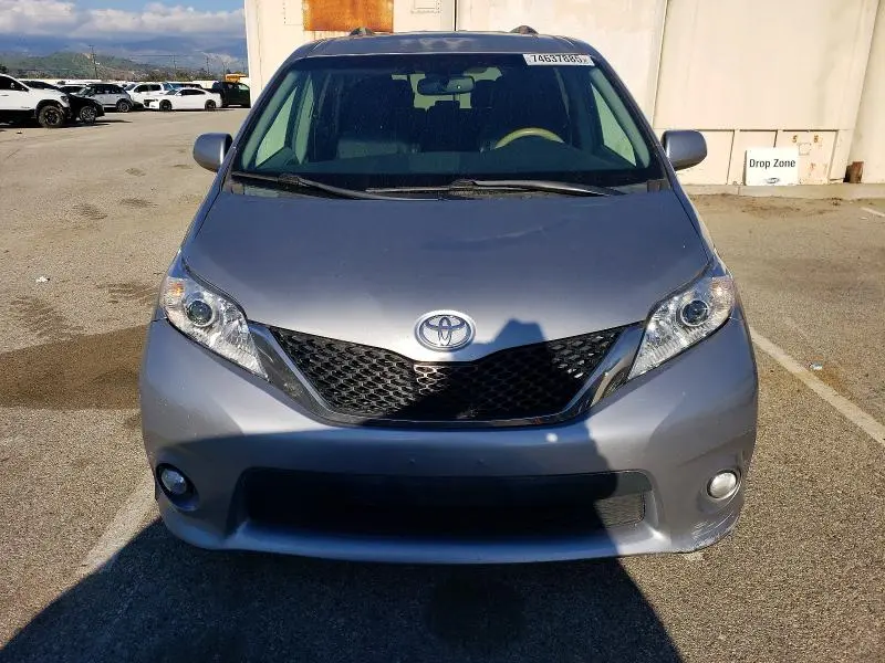 2012 TOYOTA SIENNA SPORT  