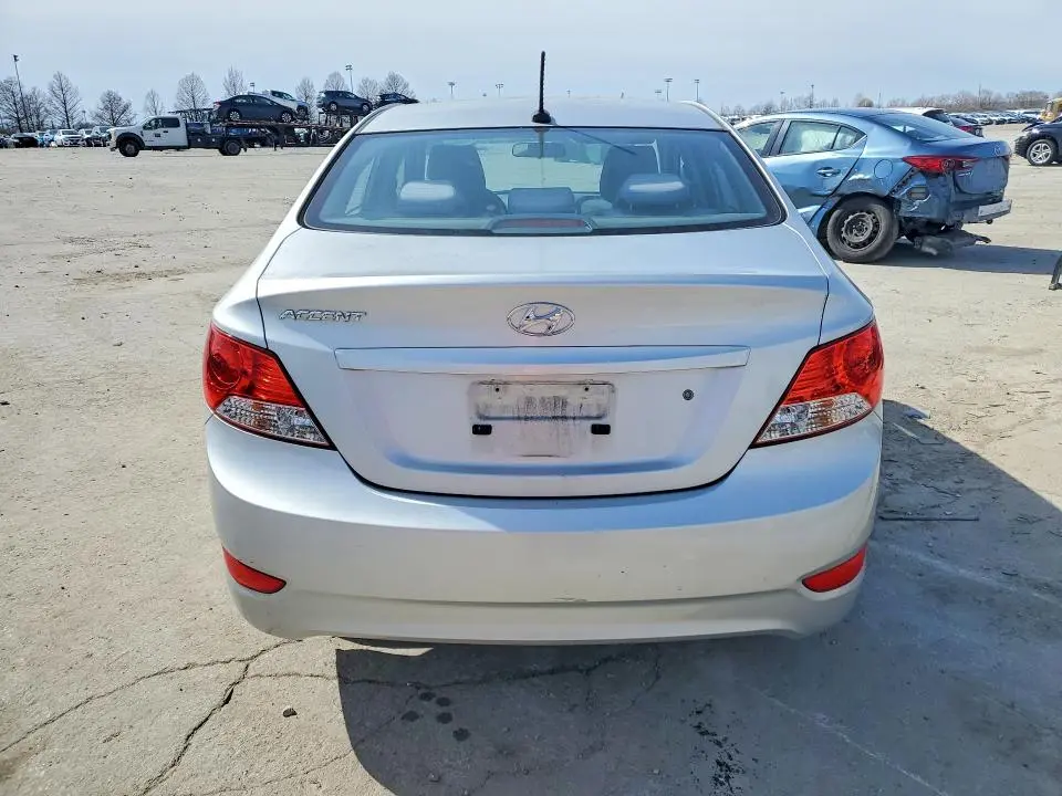 2013 HYUNDAI ACCENT GLS  