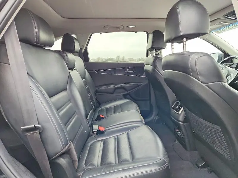 2018 KIA SORENTO EX V6  