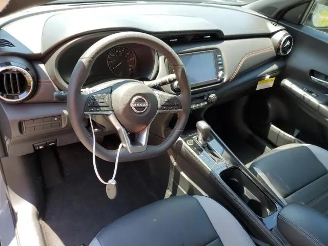 2024 NISSAN KICKS SR  