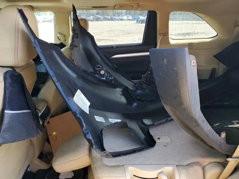 2015 TOYOTA HIGHLANDER XLE  