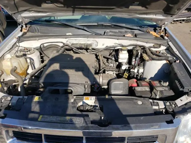 2010 FORD ESCAPE XLT