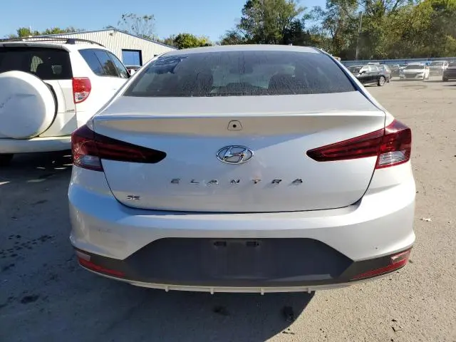 2020 HYUNDAI ELANTRA SE  